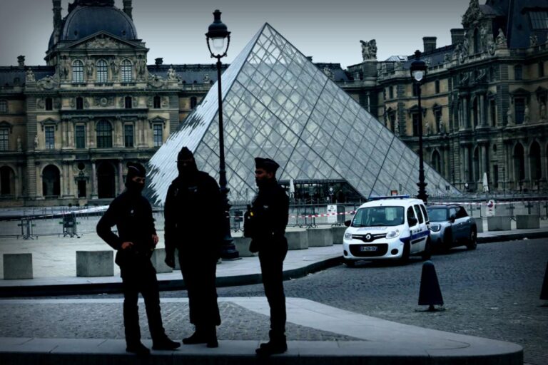 Two Suspects Arrested for Louvre Jewel Theft, Prosecutors Confirm