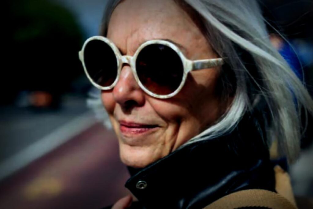 Unlocking Happiness: The Age-Old Art of Viewing Real Art (And Why You’re Missing Out)