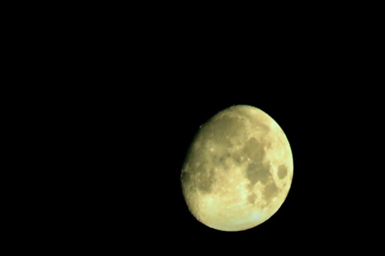 New Insights Into the Moon’s Inner Structure: It’s Surprisingly Earth-like