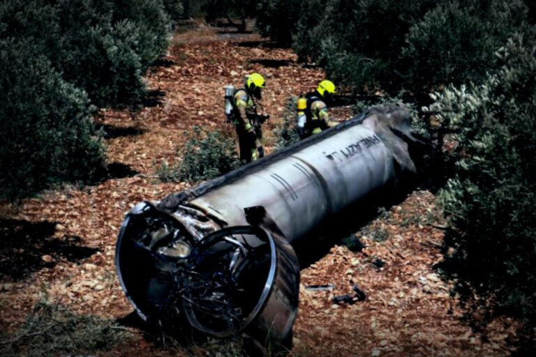 US Lawmakers Urge Trump Administration to Address China’s Role in Iran’s Missile Program