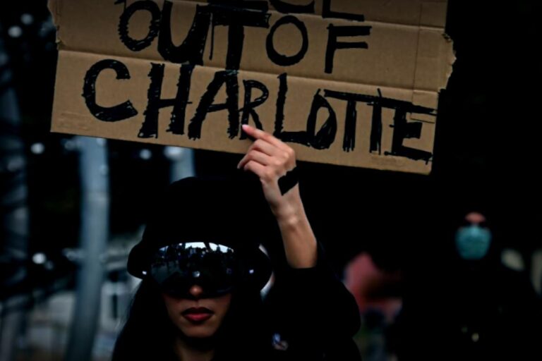 Mass Arrests in Charlotte, North Carolina, amid Immigration Crackdown