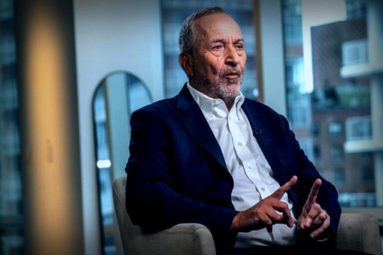 Larry Summers to Reduce Public Engagements Following Epstein Email Controversy
