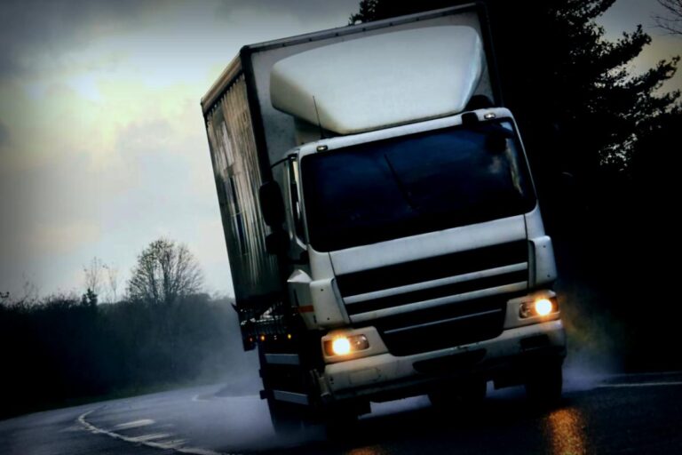 Criminals Buy Trucking Companies to Steal Goods by the Truckload