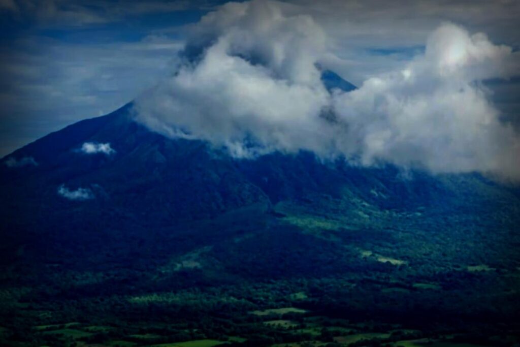 Ancient Volcanoes Unearthed: A 400-Mile Long Chain Beneath China
