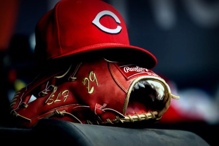 Tributes Pour In for Jesse Jackson, Beloved Reds TV Stage Manager