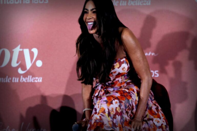 How Sofia Vergara’s Fitness Routine and Clean Eating Inspire Those Over 50