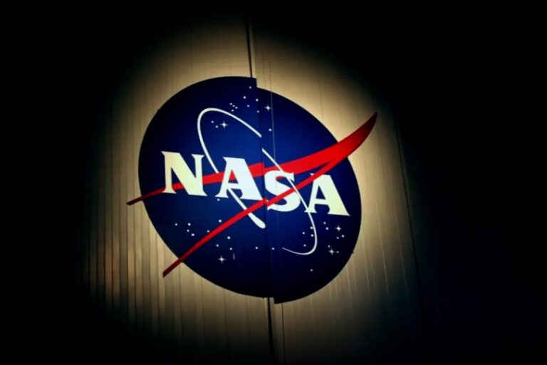 NASA Unveils Compelling Mars Rock Evidence for Ancient Life