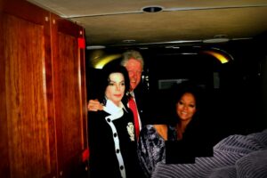 Bill Clinton Urges for Full Disclosure of Epstein Documents