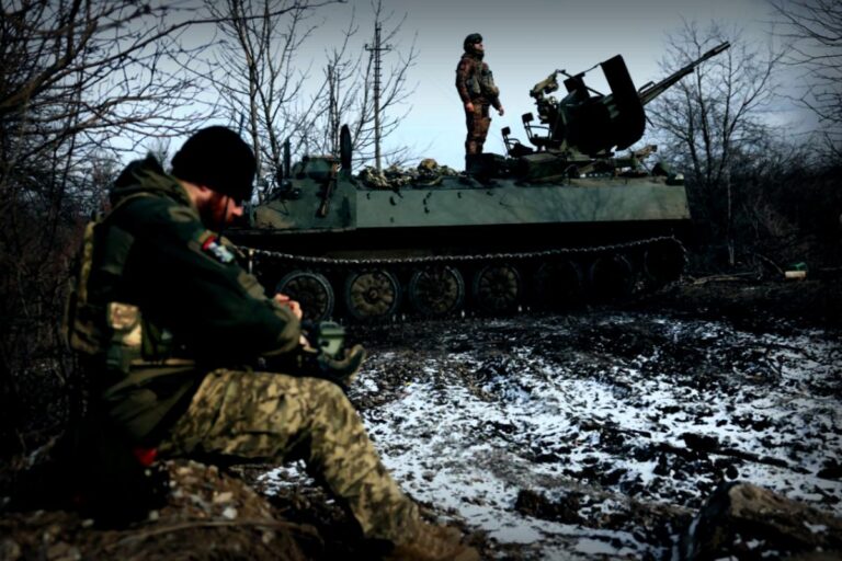 Ukrainian Forces Report Russian Troops Surrendering in Kupiansk Amid Supply Issues