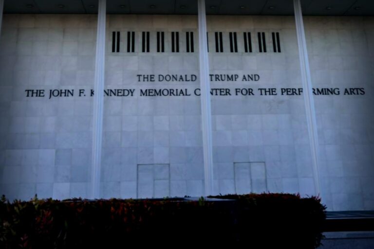 Kennedy Center President Seeks $1 Million After Chuck Redd Cancels Christmas Performance