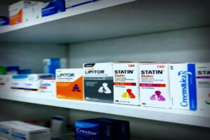 Understanding Statins and Heart Health: Finding the Right Balance Between Medication and Lifestyle