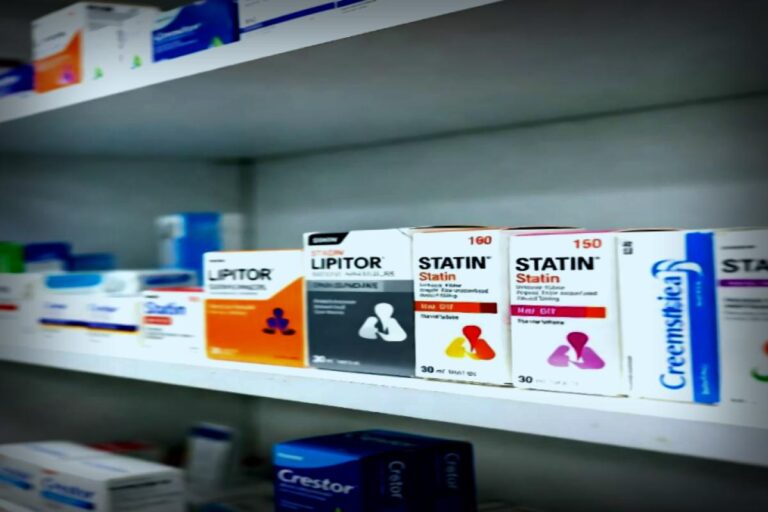 Understanding Statins and Heart Health: Finding the Right Balance Between Medication and Lifestyle