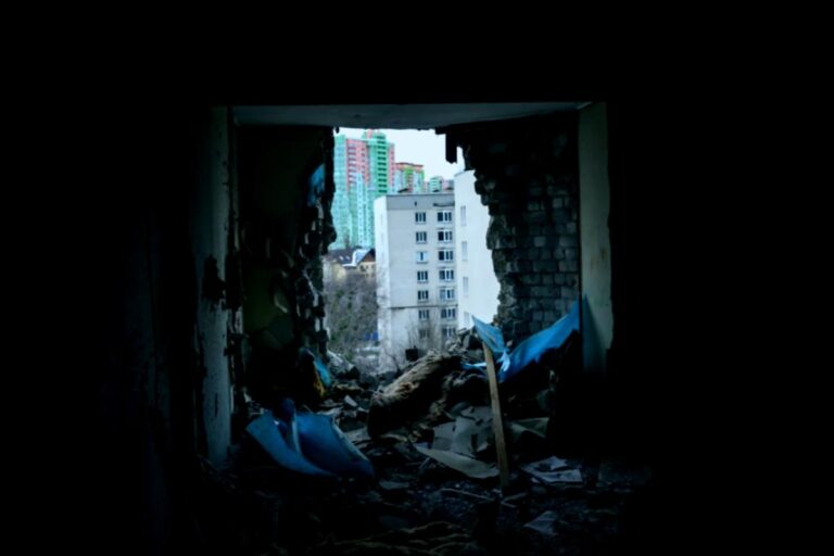 Ukraine Asks for 50-Year US Security Guarantee, Trump Proposes 15